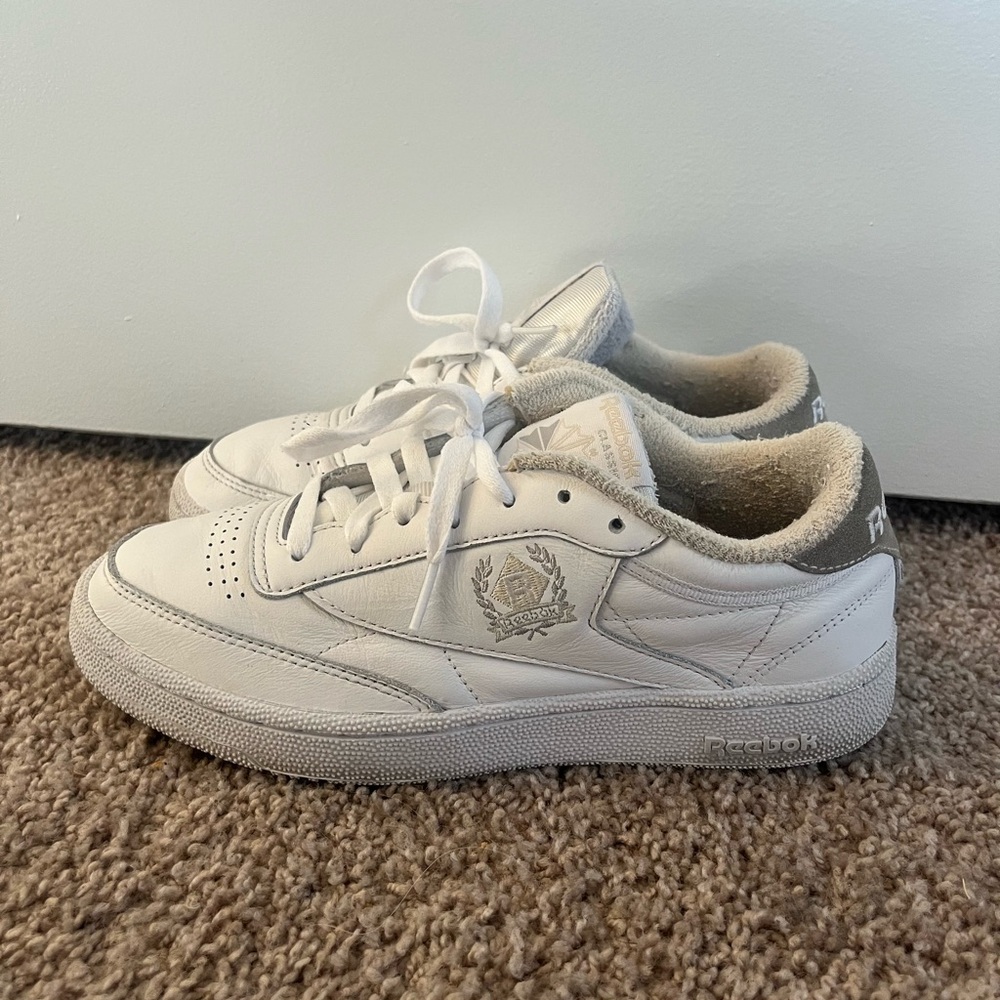 Reebok White Sneakers US 7/EU 38